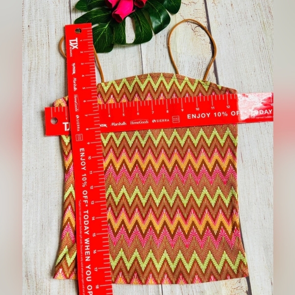 Rue 21 Women's Colorful Chevron Stripe Tank Top NWT XS - Picture 7 of 8